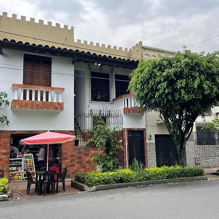 Ayenda Sarayu House Hotel Medellín Exterior foto